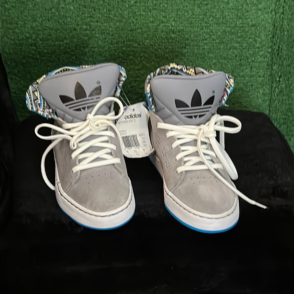 Adidas sneakers size 3